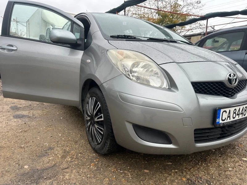 Toyota Yaris Автомат 6 скорости, снимка 2 - Автомобили и джипове - 52463524