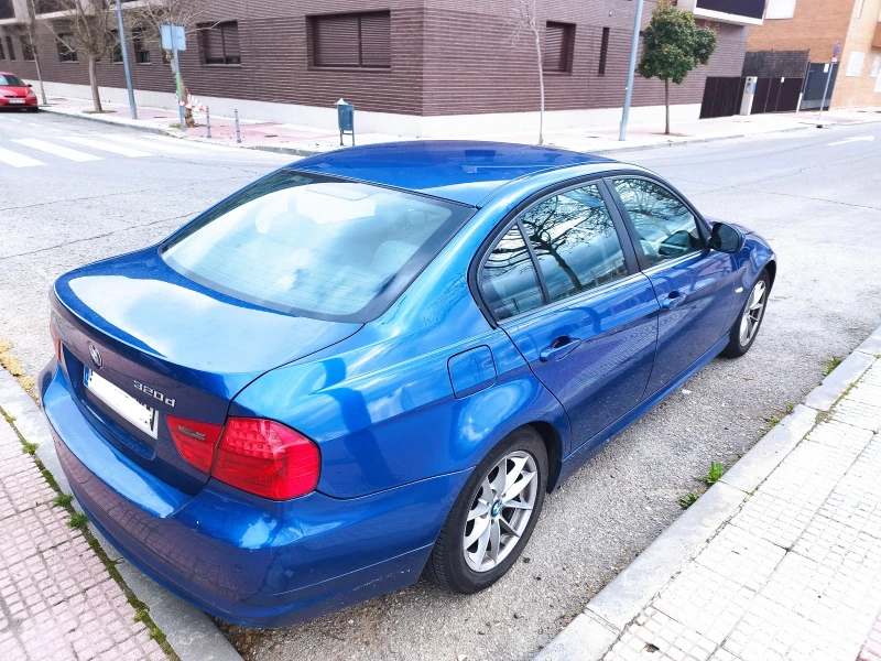 BMW 320, снимка 6 - Автомобили и джипове - 52492908