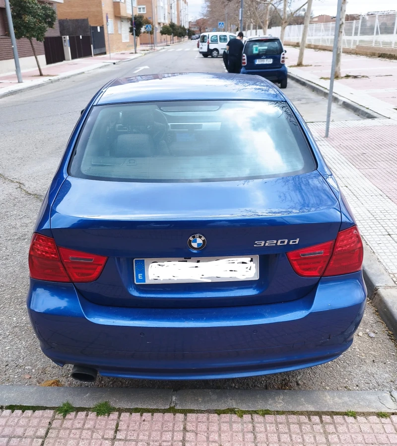 BMW 320, снимка 5 - Автомобили и джипове - 52492908