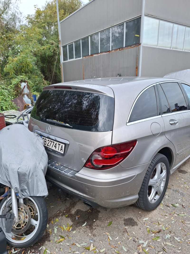 Mercedes-Benz R 320, снимка 8 - Автомобили и джипове - 52570322