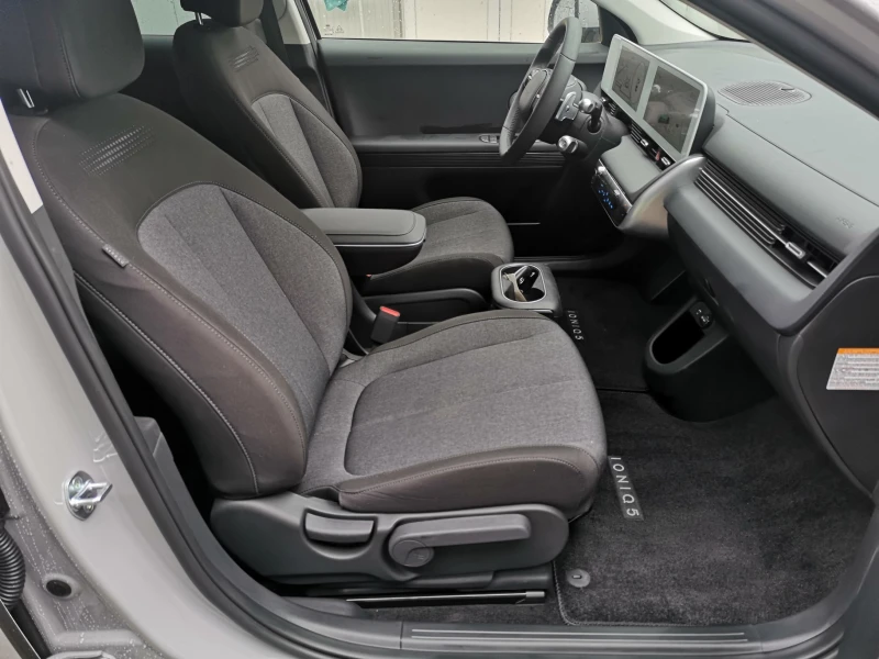 Hyundai Ioniq 5 Long Range 72.6KWh/AWD/306HP NEW, снимка 12 - Автомобили и джипове - 52703982