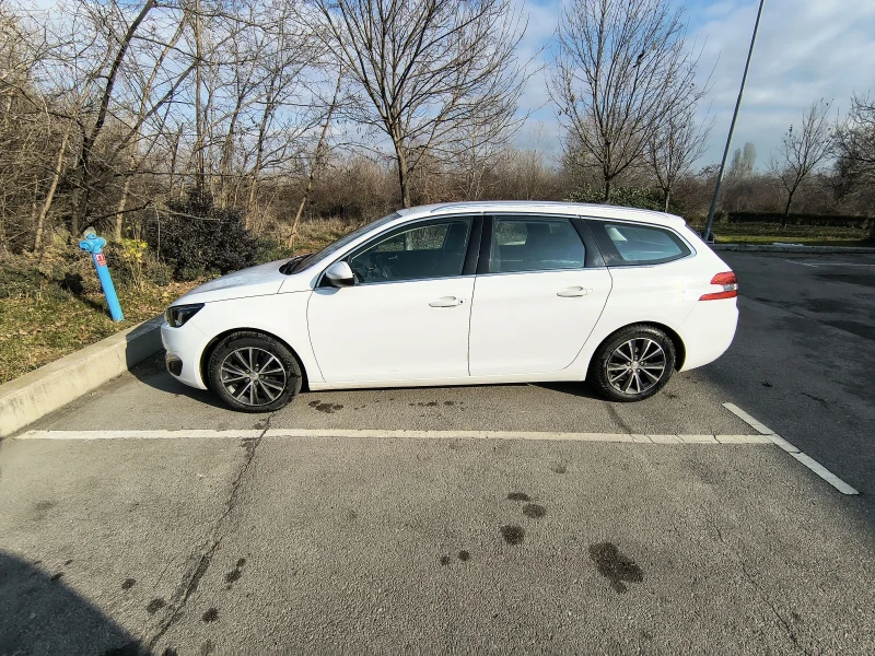 Peugeot 308 SW 1.2 puretech allure, снимка 3 - Автомобили и джипове - 52875909
