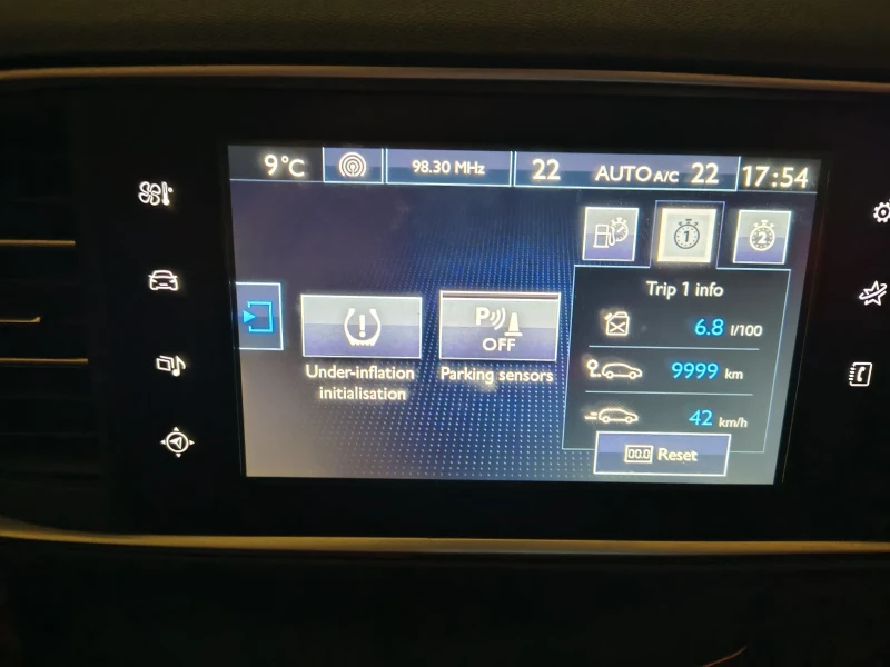 Peugeot 308 SW 1.2 puretech allure, снимка 11 - Автомобили и джипове - 52875909