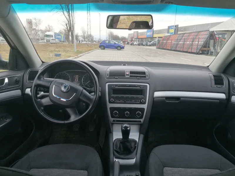Skoda Octavia 1, 6 ТДИ, снимка 9 - Автомобили и джипове - 53123478