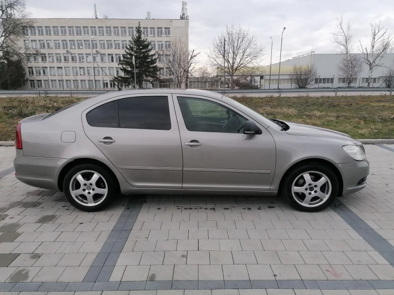 Skoda Octavia 1, 6 ТДИ, снимка 3 - Автомобили и джипове - 53123478
