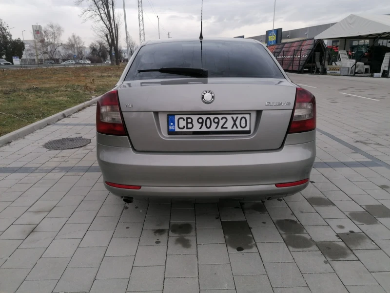Skoda Octavia 1, 6 ТДИ, снимка 5 - Автомобили и джипове - 53123478
