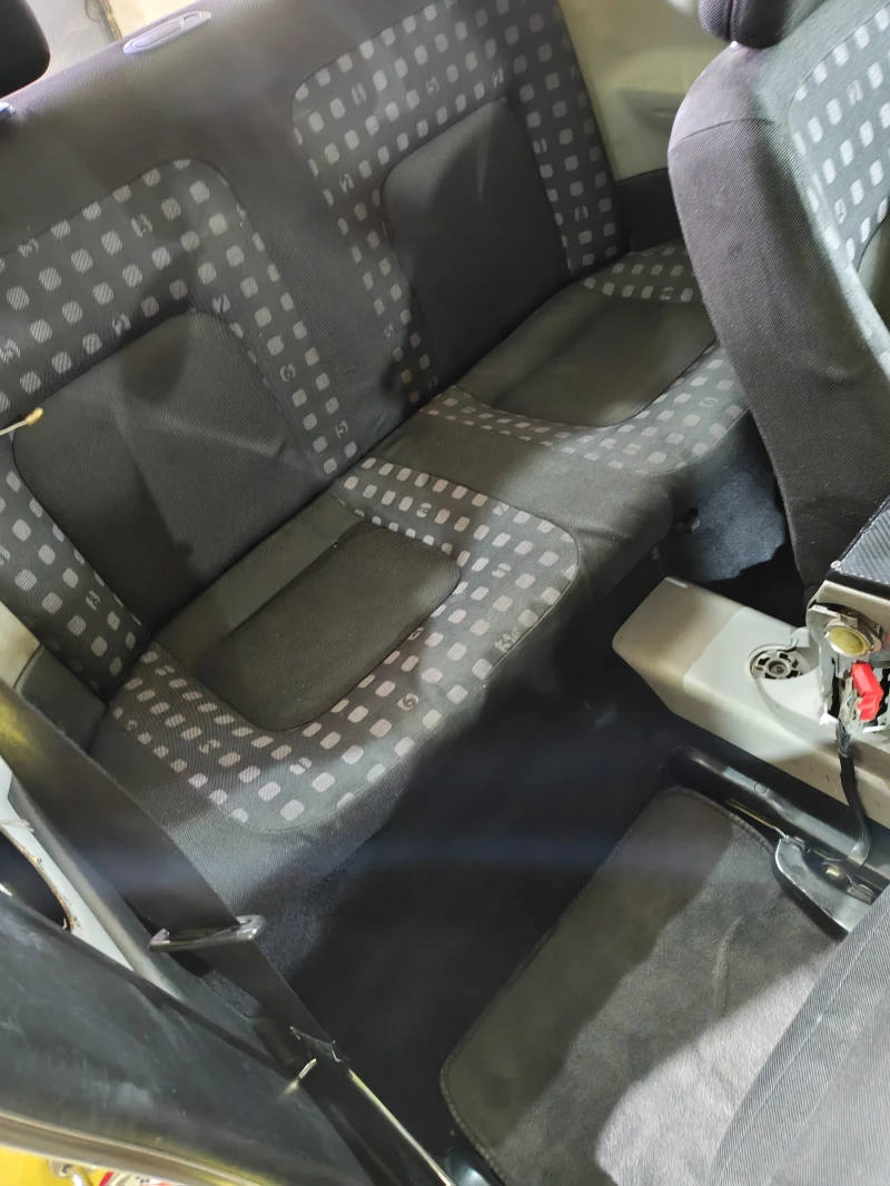 VW New beetle 1.9 TDI продава се цяла само , снимка 11 - Автомобили и джипове - 53238821