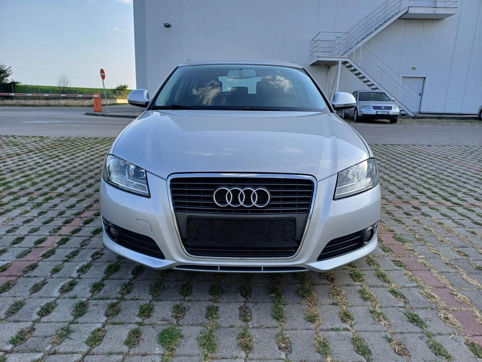 Audi A3 2.0 TDI 140k.s. Sportback - изображение 2