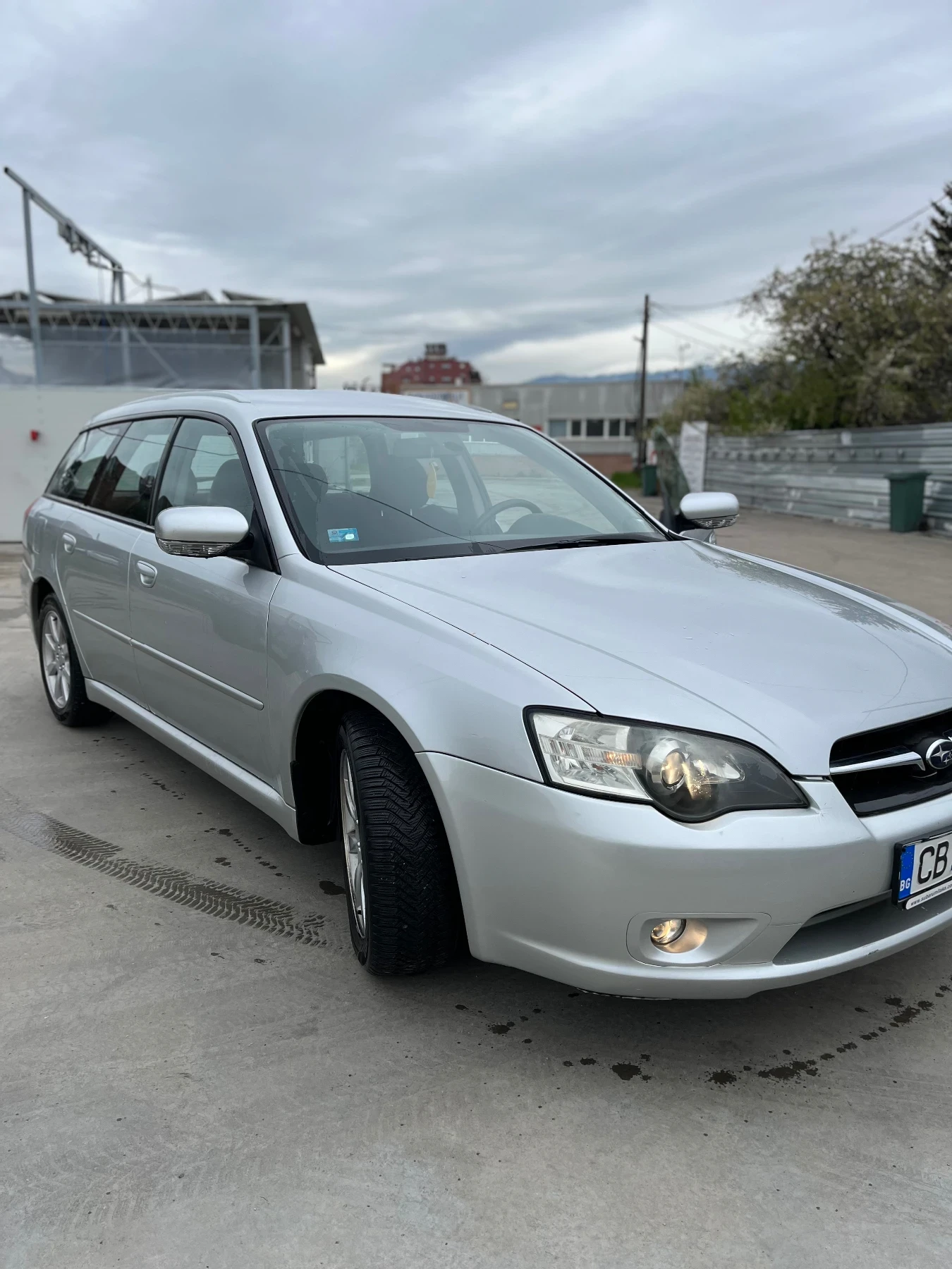 Subaru Legacy 2.0R 165.кс - изображение 3