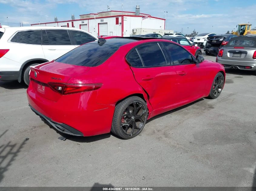Alfa Romeo Giulia 2020 ALFA ROMEO GIULIA SPORT RWD - изображение 9