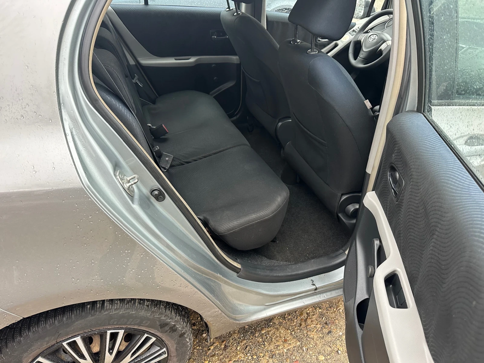 Toyota Yaris ������� 6 �������� | Mobile.bg � ����������� 14