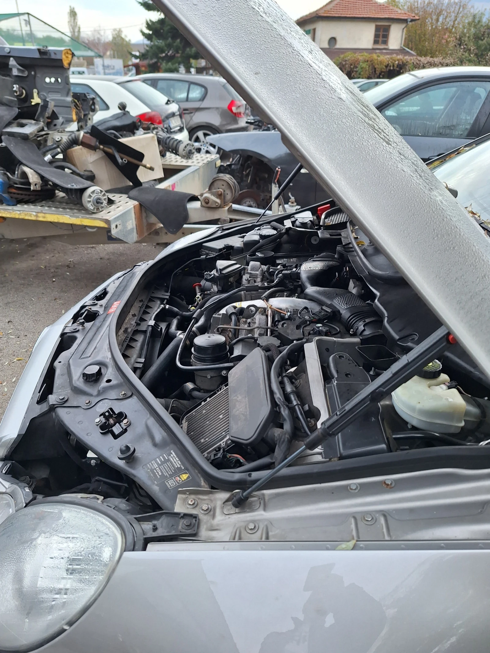 Mercedes-Benz R 320  - изображение 10