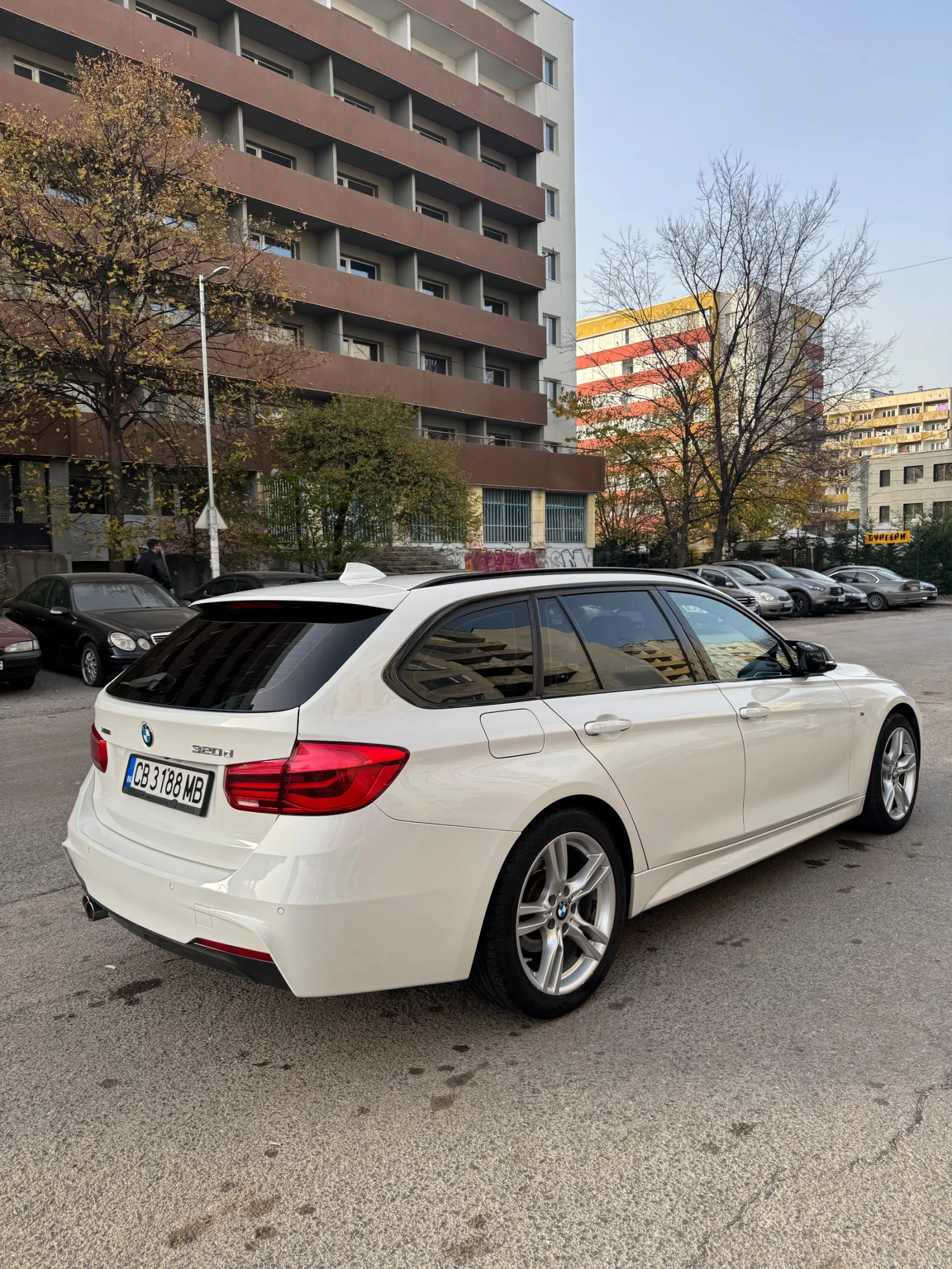 BMW 320 BMW 320d xDrive M-pack - изображение 4