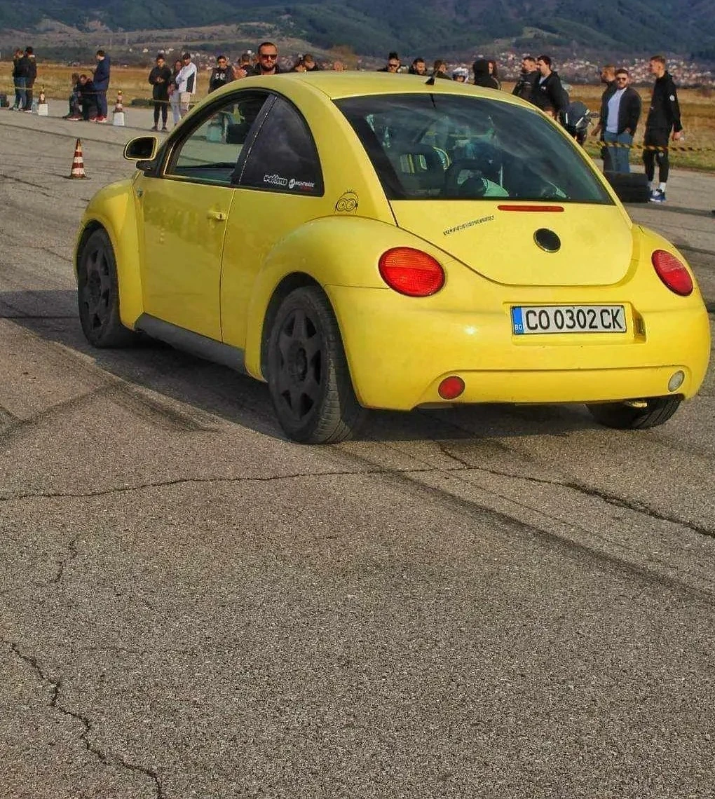 VW New beetle 1.9 TDI продава се цяла само  - изображение 3