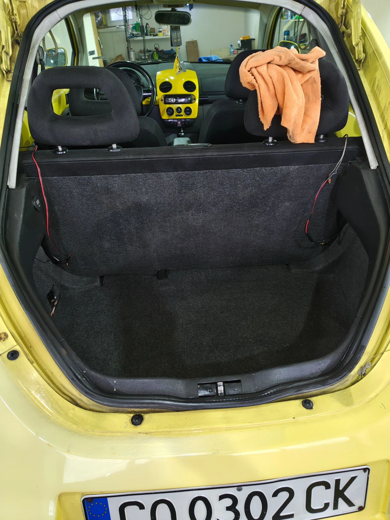 VW New beetle 1.9 TDI продава се цяла само  - изображение 8