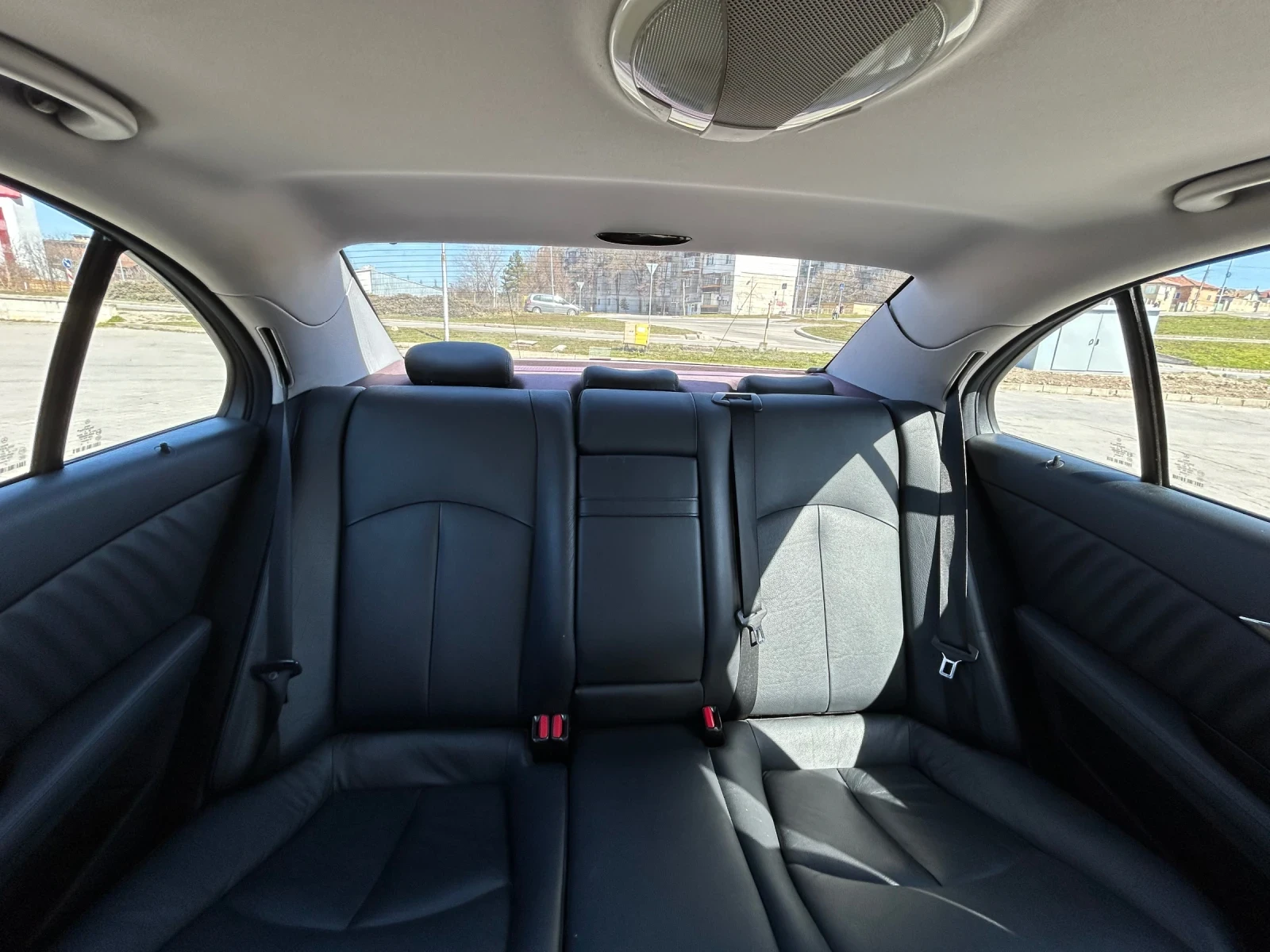 Mercedes-Benz E 320 3.200CDI, снимка 3 - Автомобили и джипове - 53814202