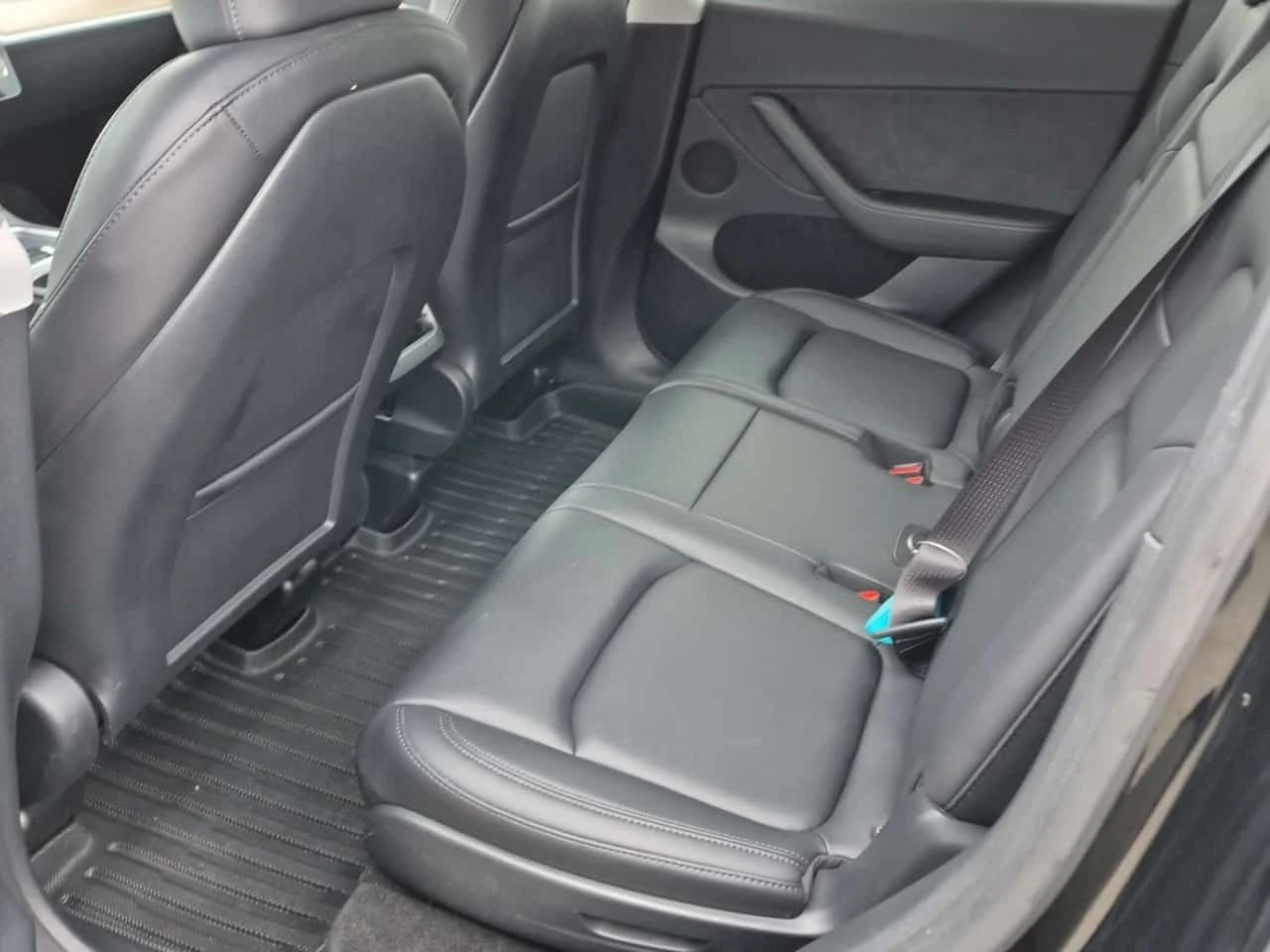 Tesla Model Y  LONG RANGE AWD| АВТОПИЛОТ| 360| ТЕРМОПОМПА| CARFA, снимка 12 - Автомобили и джипове - 53818724