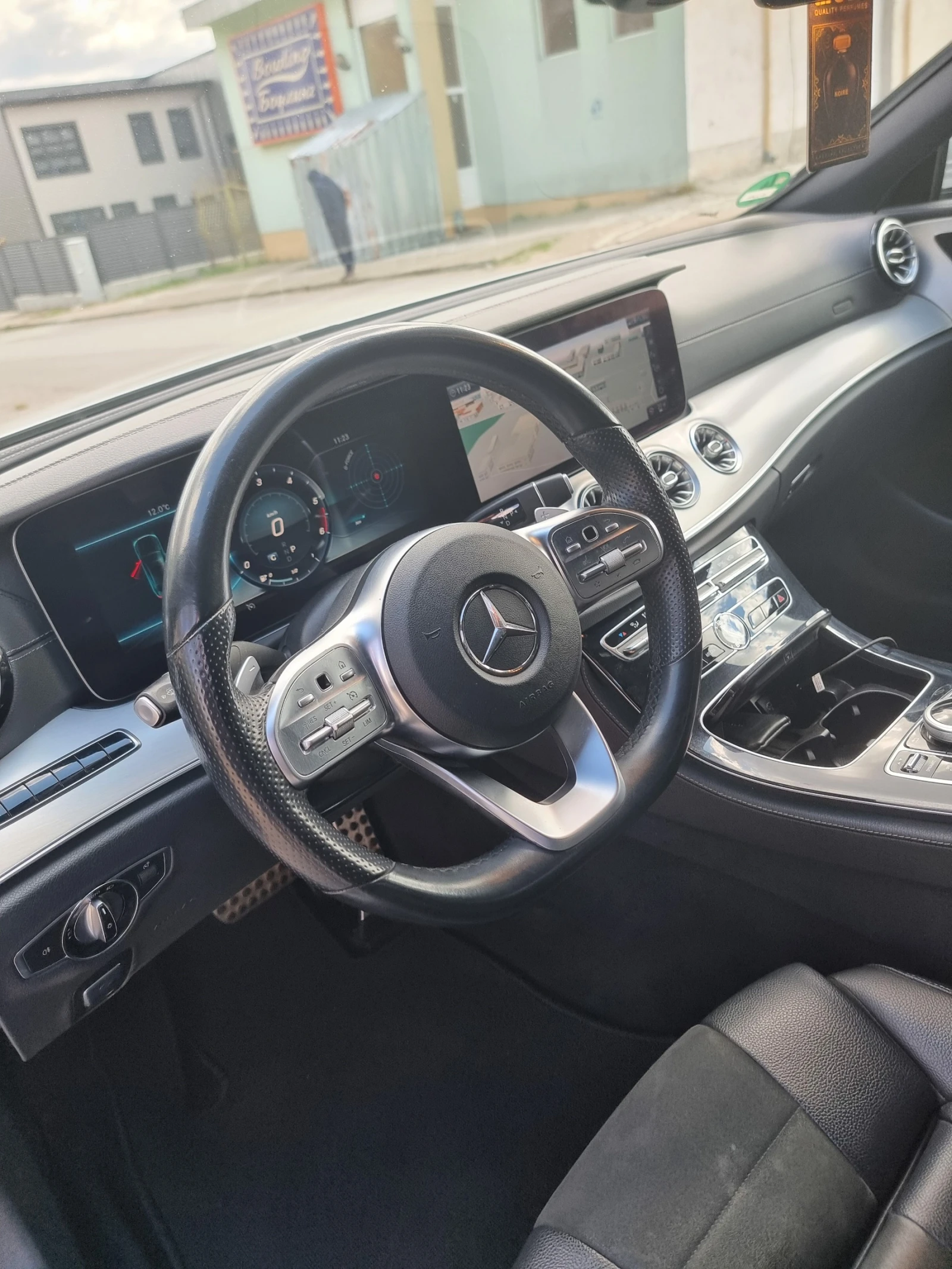 Mercedes-Benz CLS 350 4x4 AMG, снимка 11 - Автомобили и джипове - 54213277