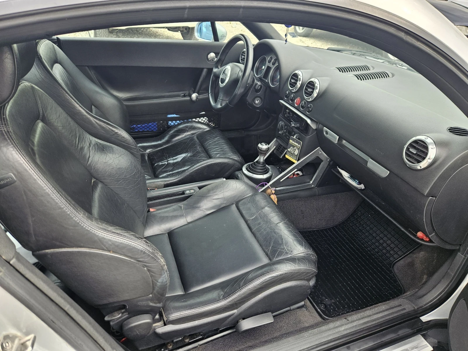 Audi Tt 1.8t, снимка 7 - Автомобили и джипове - 54462071