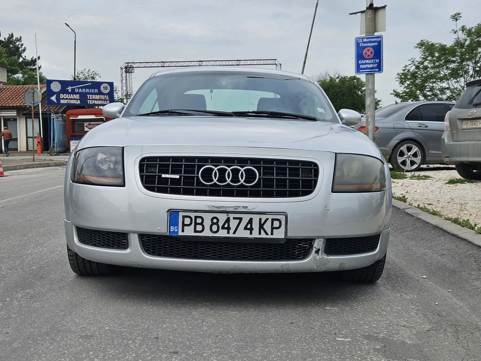Audi Tt 1.8t, снимка 3 - Автомобили и джипове - 54462071