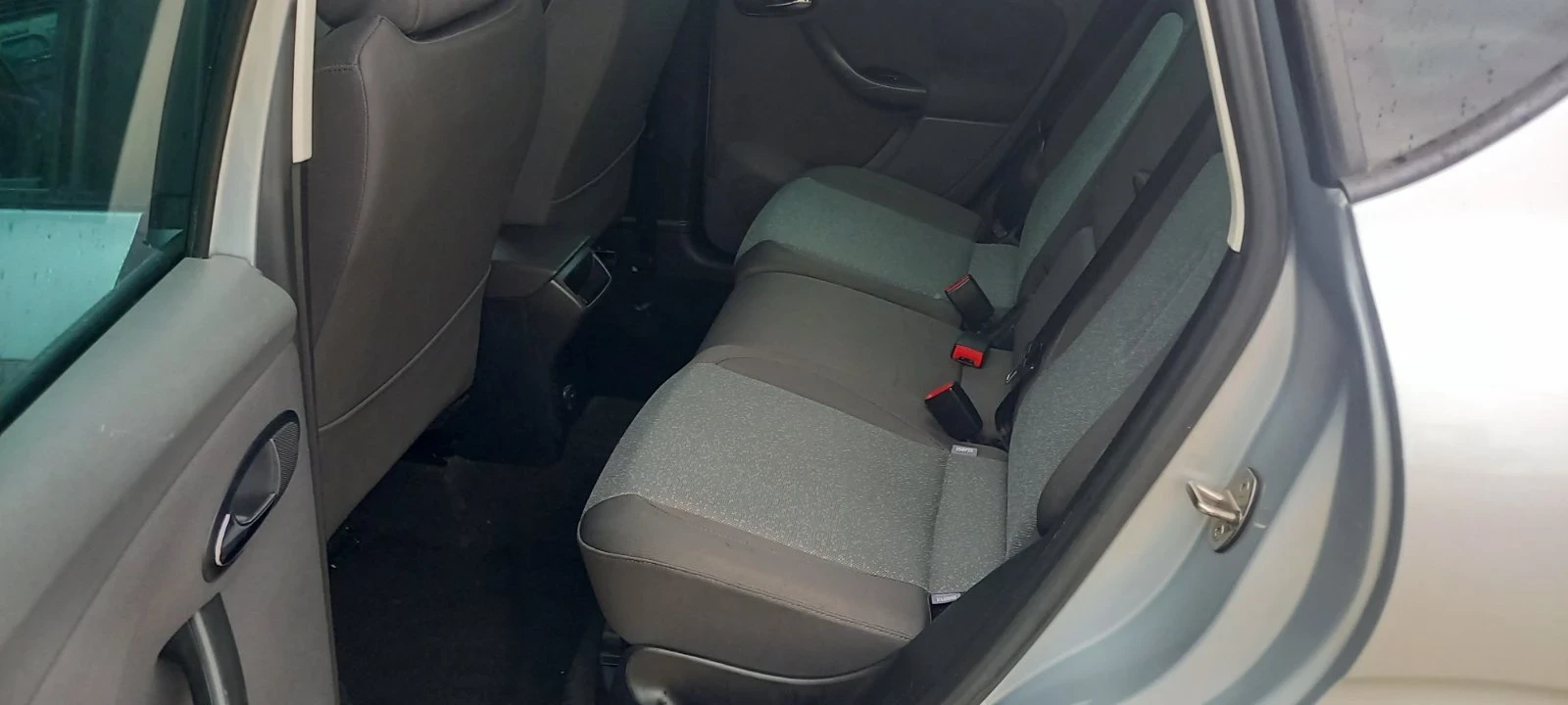 Seat Altea 1.6i/102к.с./198000км/Швейцария, снимка 11 - Автомобили и джипове - 54482814