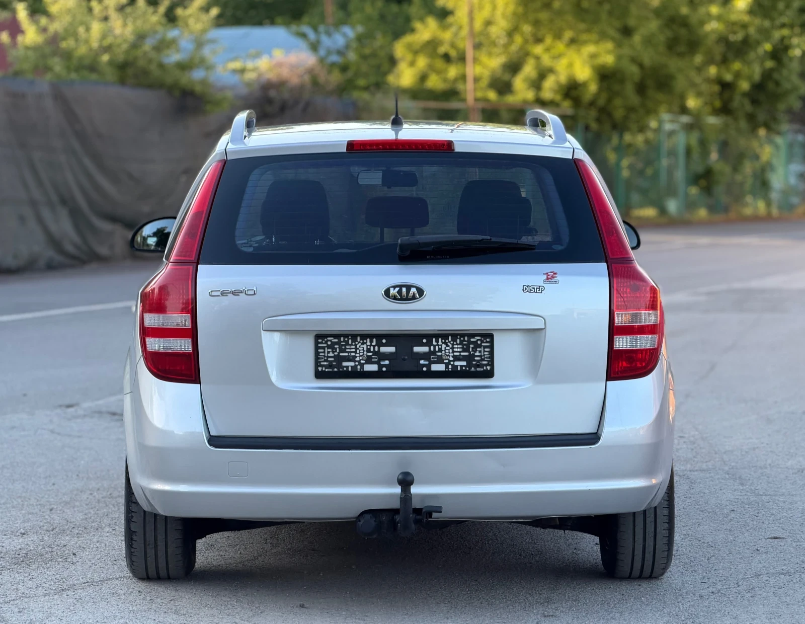 Kia Ceed 1.6 , снимка 4 - Автомобили и джипове - 54555810