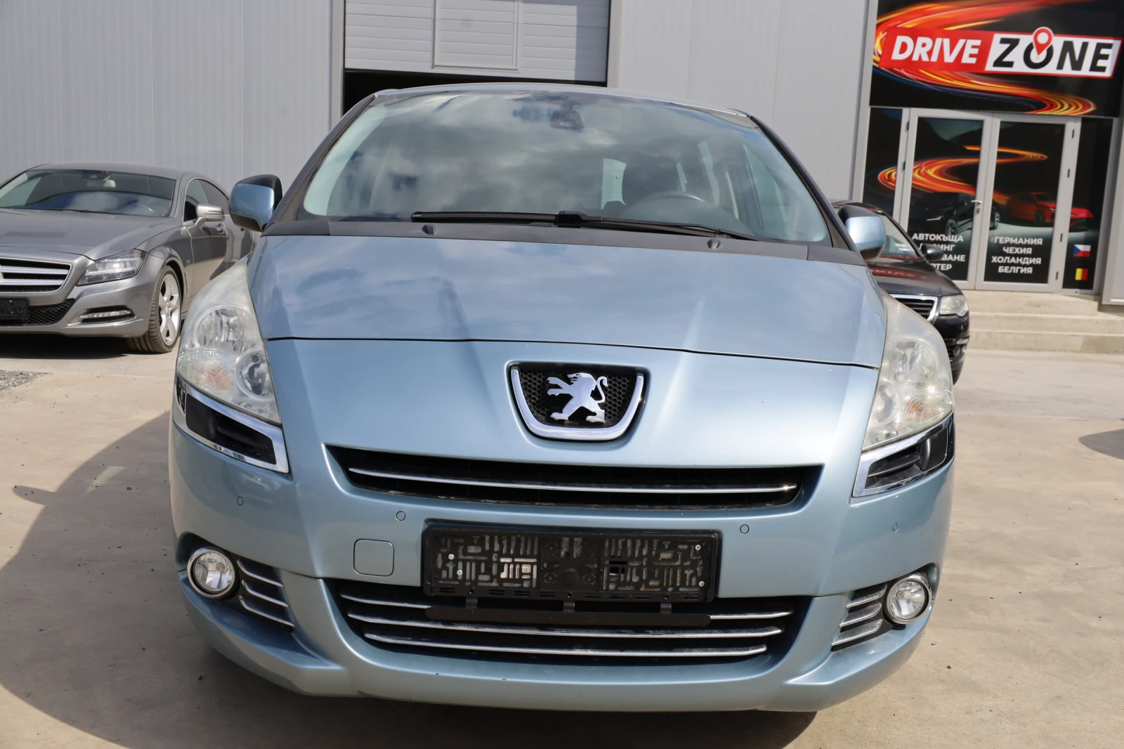Peugeot 5008 1.6VTi, снимка 2 - Автомобили и джипове - 54609879
