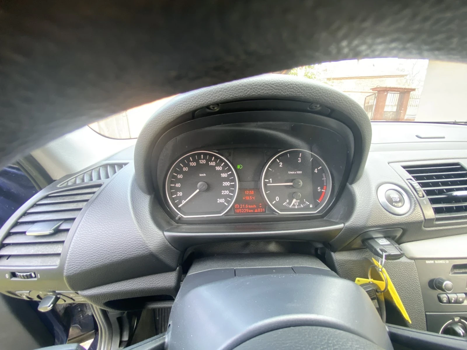 BMW 118, снимка 9 - Автомобили и джипове - 55549557