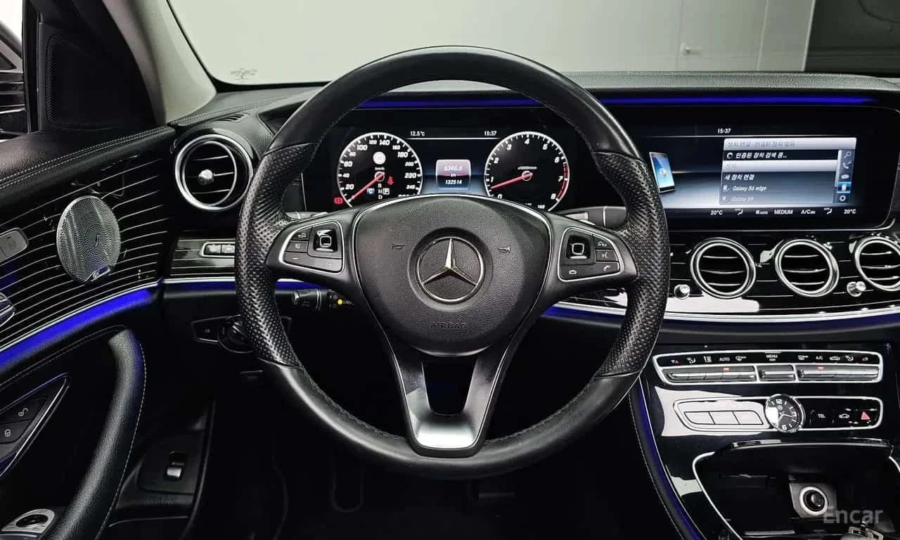Mercedes-Benz E 400  4MATIC Exclusive /360 / DIS /ОБДУХВАНЕ/АВТОКРЕДИТ, снимка 13 - Автомобили и джипове - 55769490