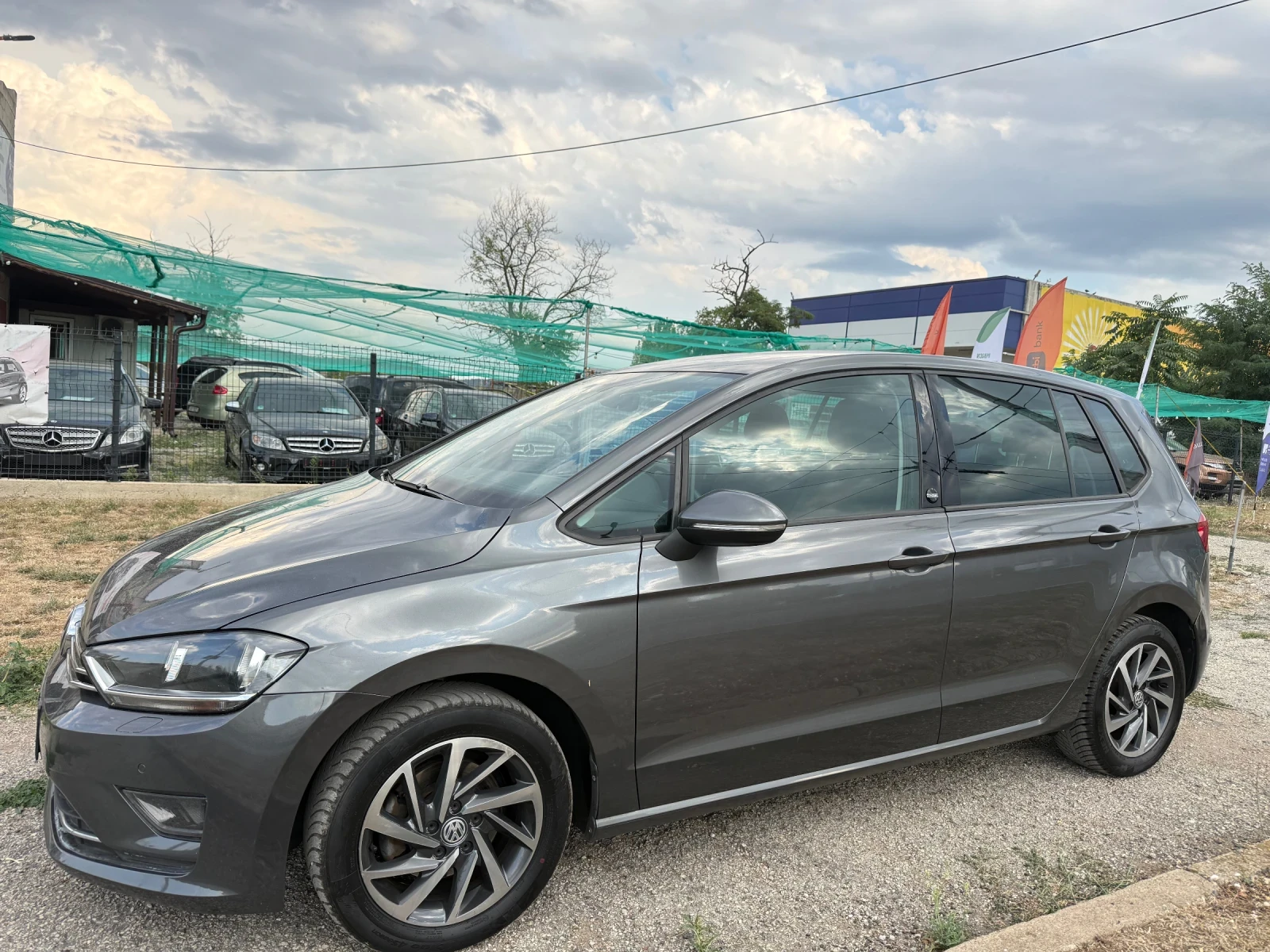 VW Sportsvan 1, 4 avtomat/benzin