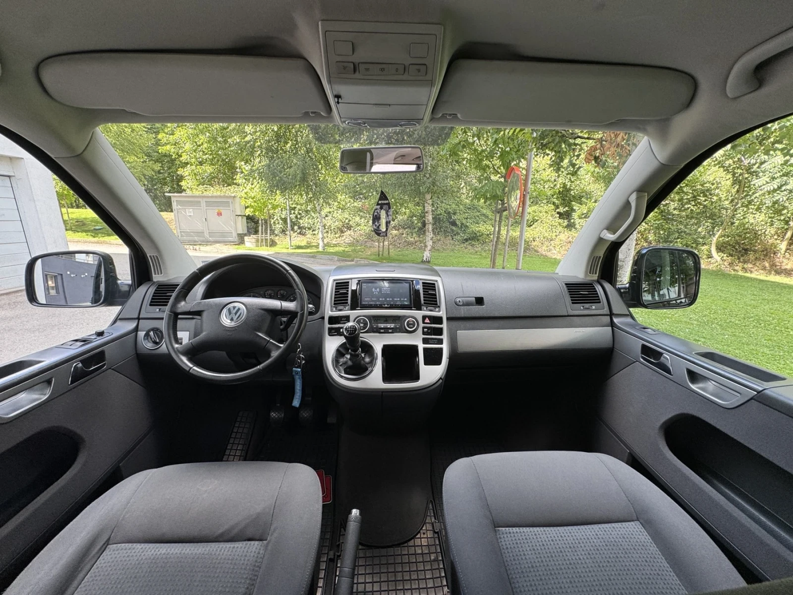 VW Multivan 2.5TDI / 6+ 1, снимка 13 - Автомобили и джипове - 55976815