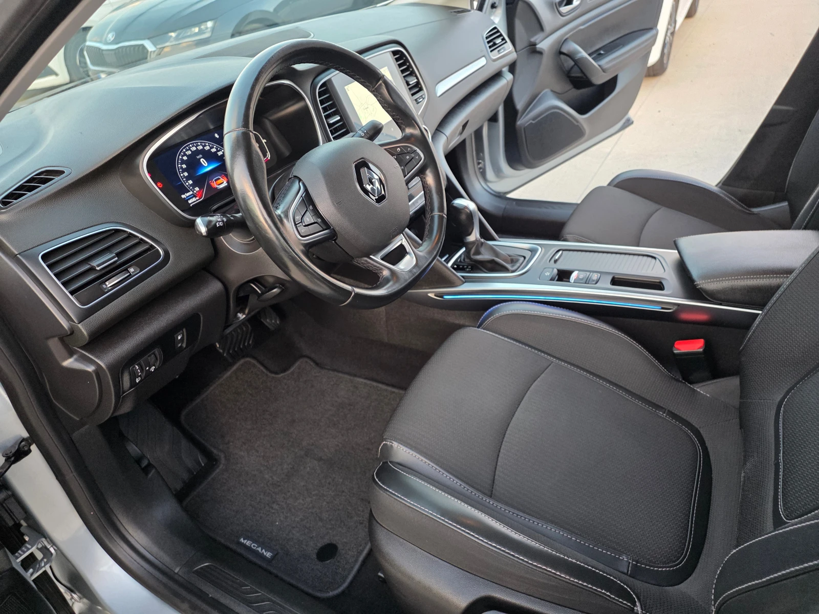 Renault Megane ���-�/� 1.5 DCI 115 �� | Mobile.bg � ����������� 13