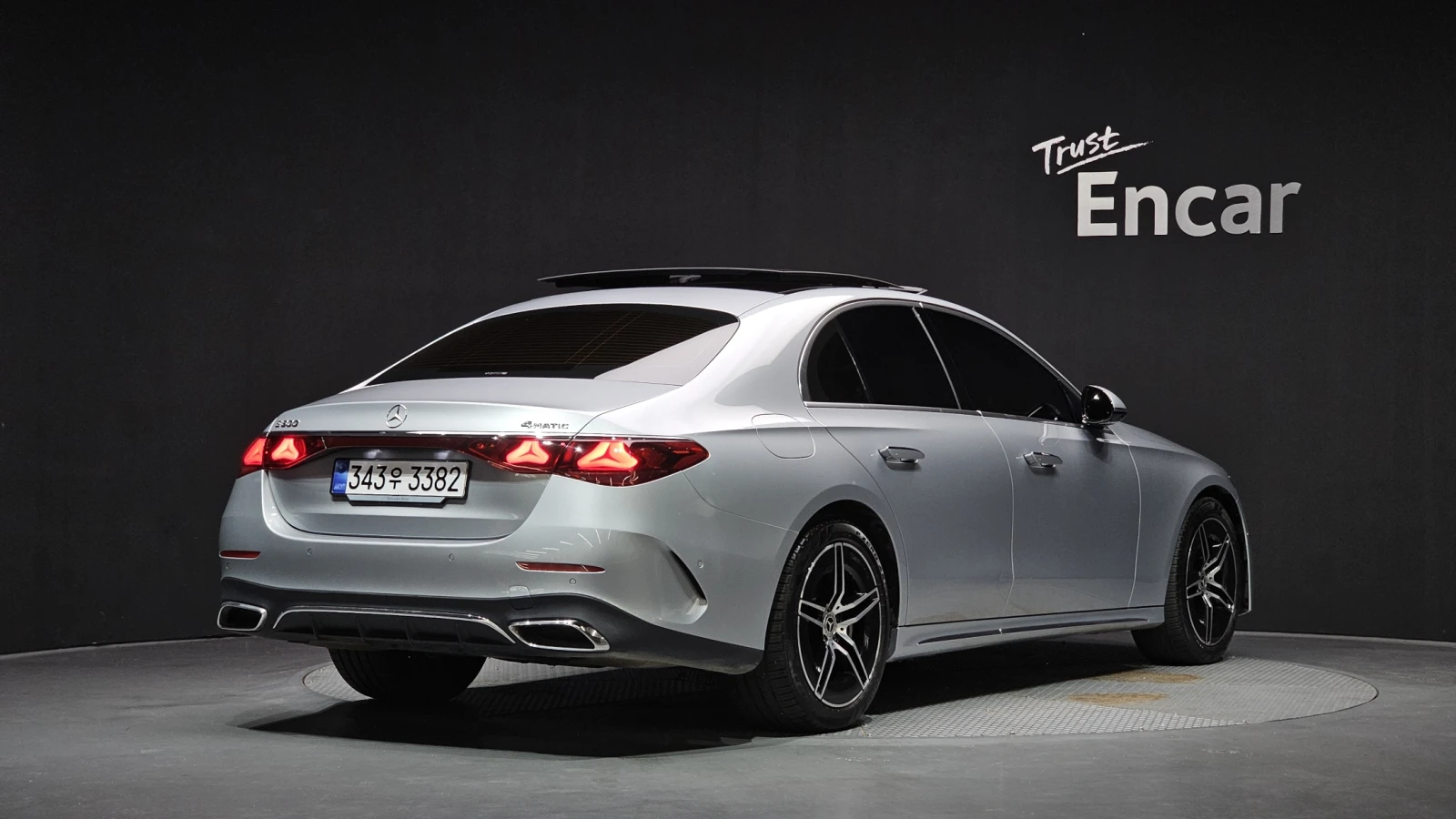 Mercedes-Benz E 300 ��. �������� HUD 360 ��� ������ ����* encareu.com | Mobile.bg � ����������� 2