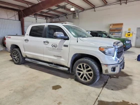 Toyota Tundra 5.7l Crewmax Sr5, снимка 4