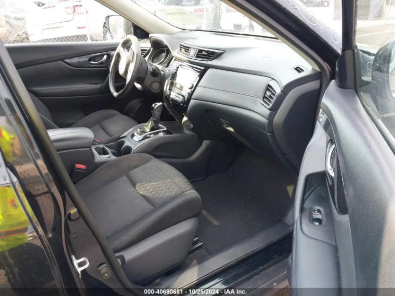 Nissan Rogue 2.5L I-4 DOHC, VVT, 170HP Front Wheel Drive, снимка 12 - Автомобили и джипове - 48395833