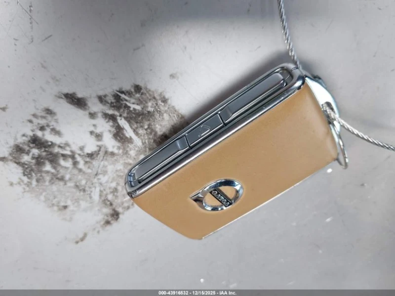 Volvo XC40 2l T4 Inscription, снимка 11 - Автомобили и джипове - 53249877