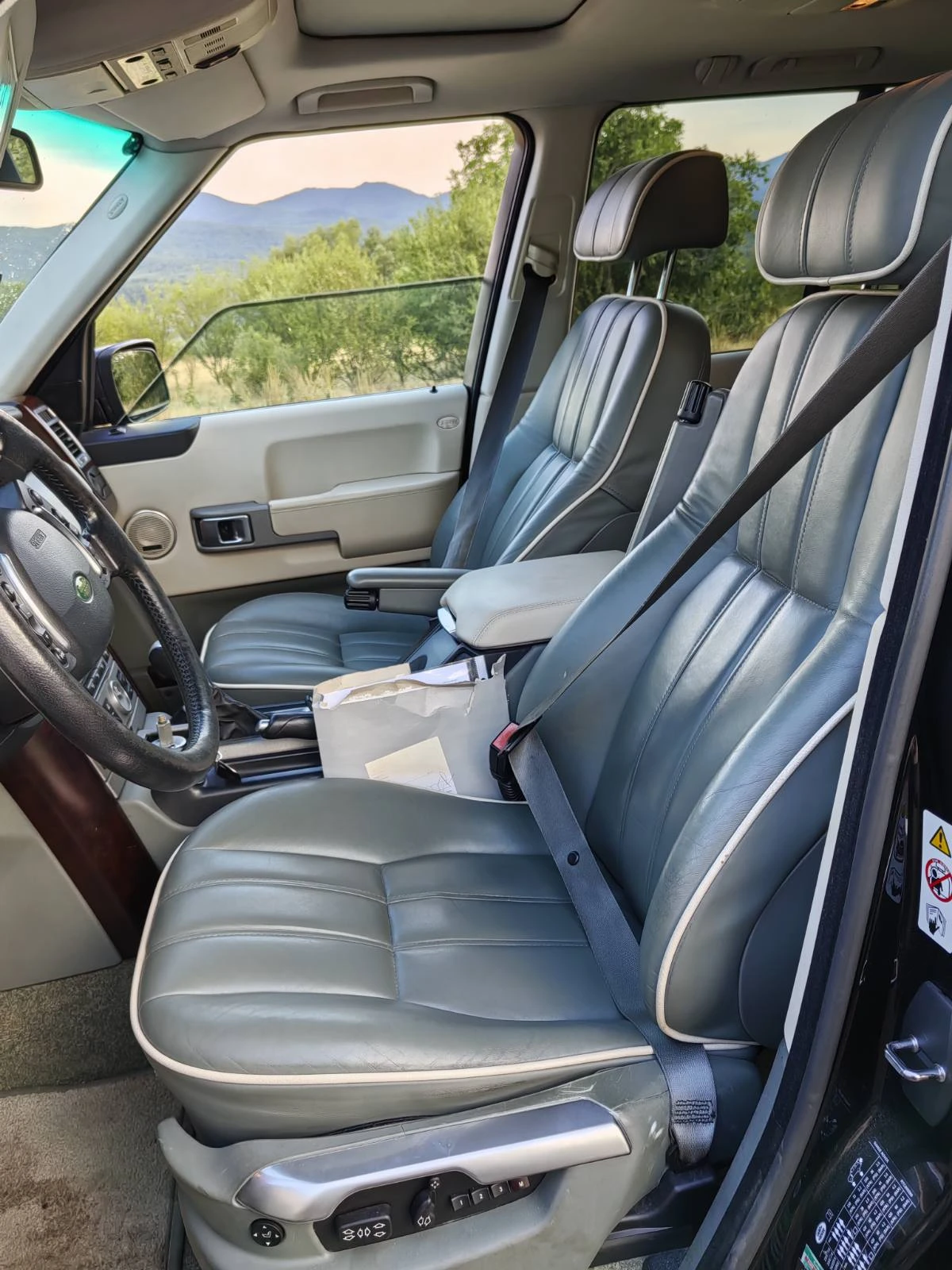 Land Rover Range rover 4.4i V-8  - изображение 6