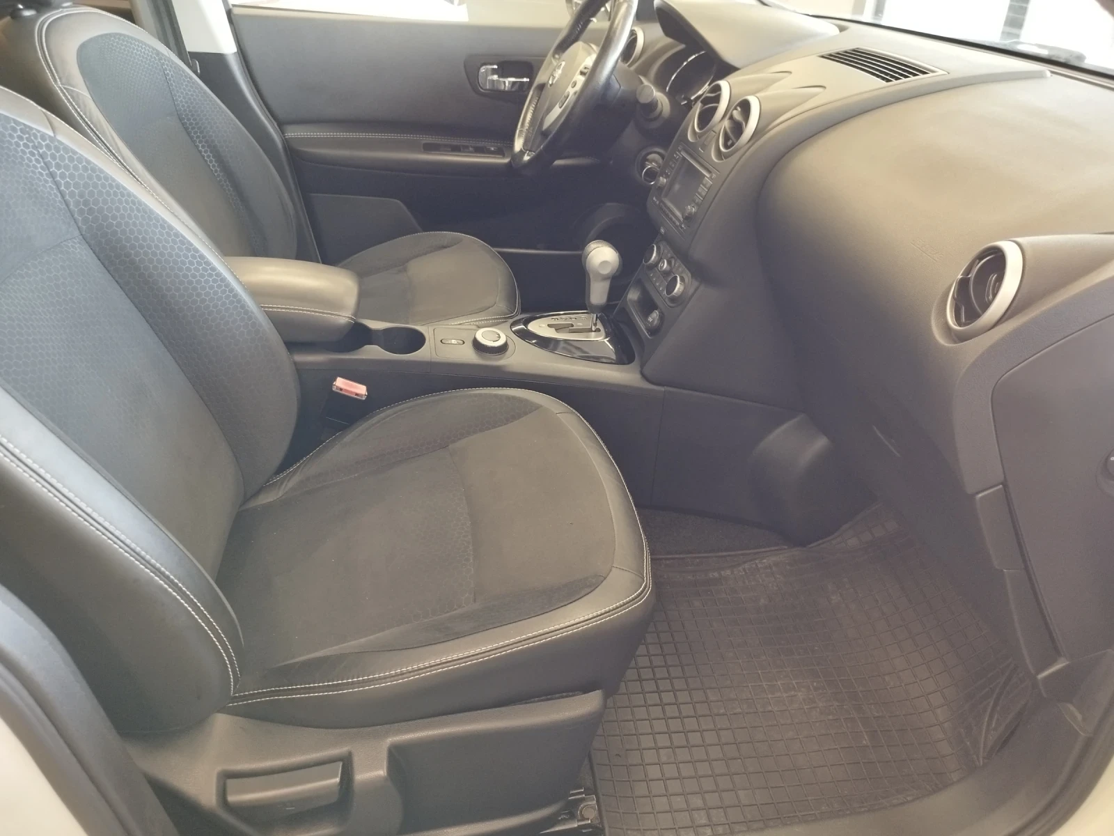 Nissan Qashqai 2.0dci 4x4 Automatic | Mobile.bg — изображение 14