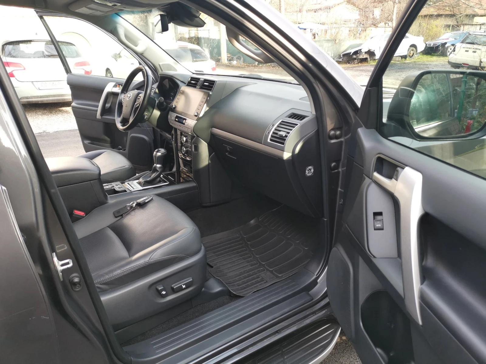 Toyota Land cruiser 2.8 DIESSEL BLACK EDITION - изображение 9