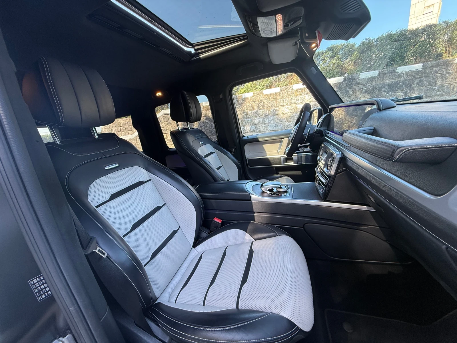 Mercedes-Benz G 63 AMG 3D BUR* MAGNO* 360* LANEASSIST* AMBIENT, снимка 15 - Автомобили и джипове - 53803975