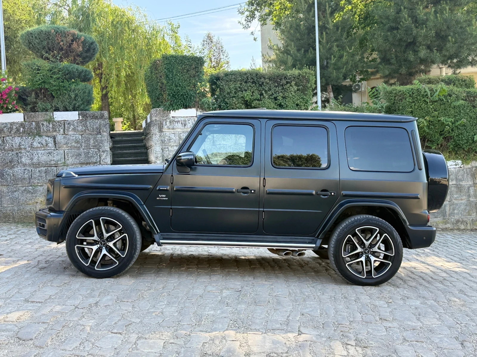Mercedes-Benz G 63 AMG 3D BUR* MAGNO* 360* LANEASSIST* AMBIENT, снимка 9 - Автомобили и джипове - 53803975