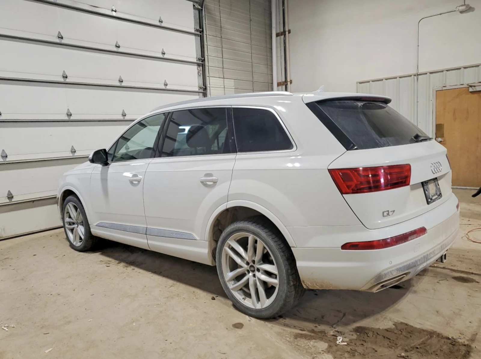 Audi Q7 PREMIUM PLUS, снимка 2 - Автомобили и джипове - 54334530