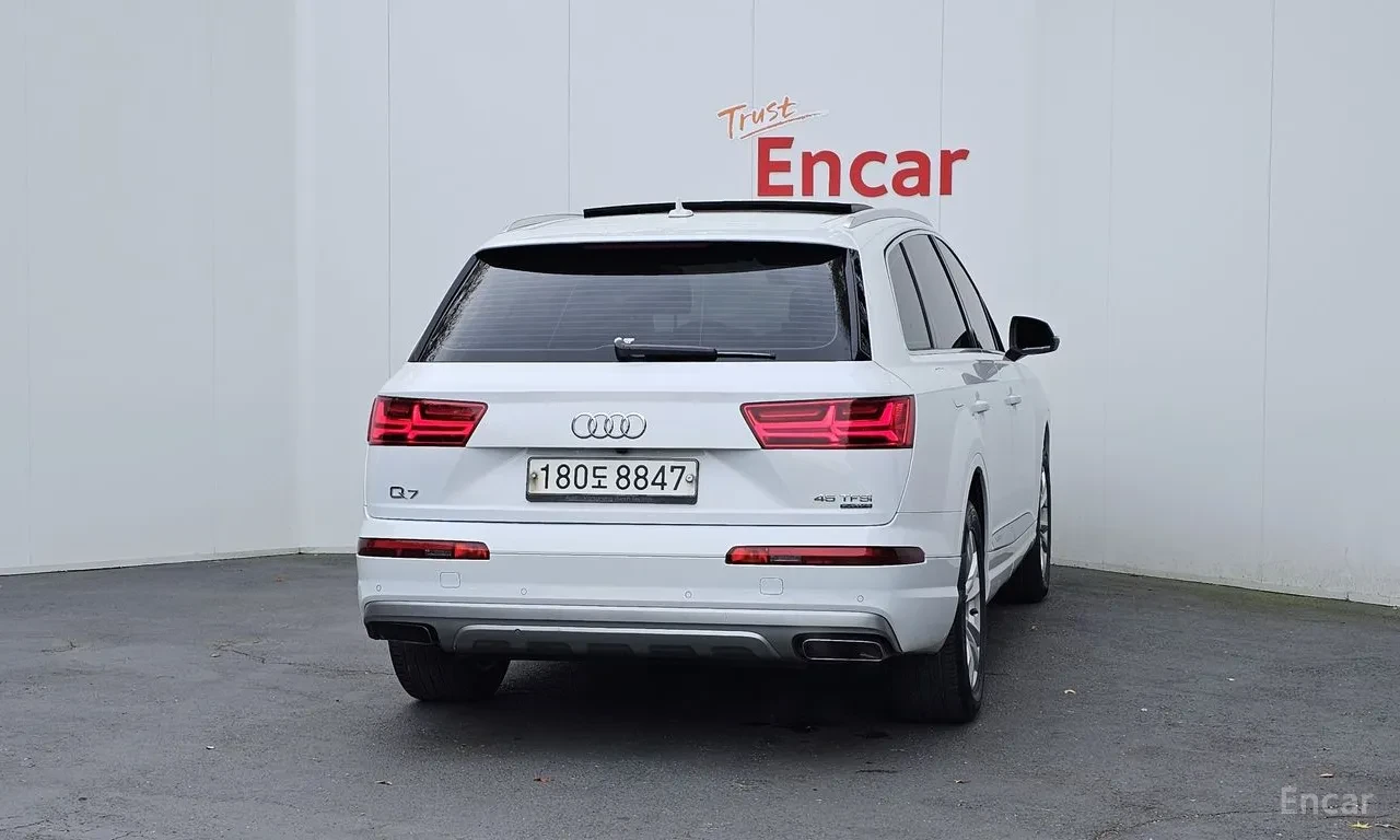 Audi Q7 TFSI quattro | КОЖА | ПАНОРАМА | КАМЕРА | , снимка 4 - Автомобили и джипове - 54966708
