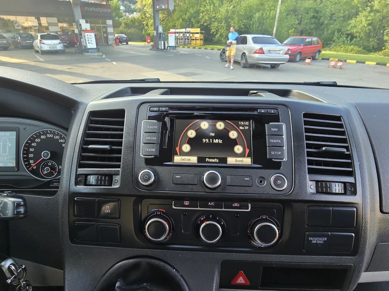 VW Transporter, снимка 14 - Бусове и автобуси - 50131900