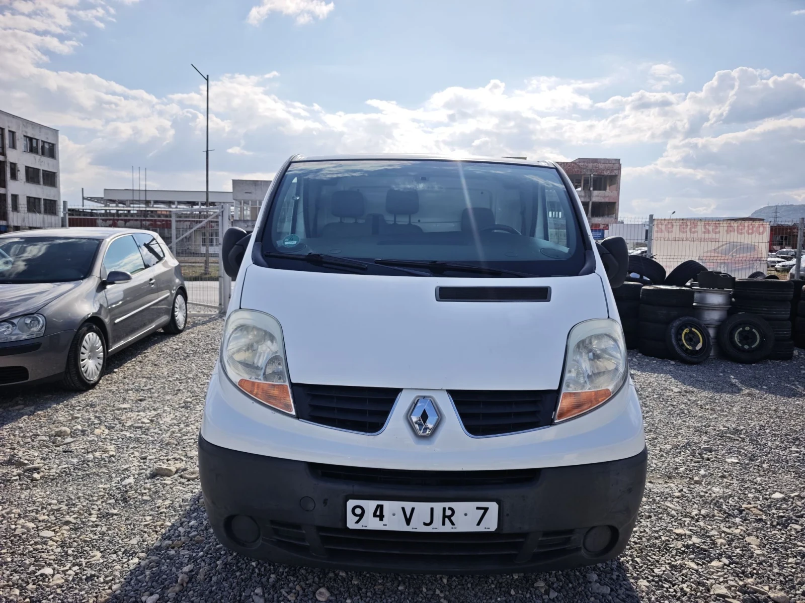 Renault Trafic 2.5, снимка 2 - Бусове и автобуси - 56328665
