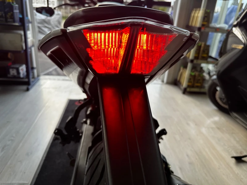 Ktm Duke 125 ABS/LED 11.2017г., снимка 5 - Мотоциклети и мототехника - 49944556