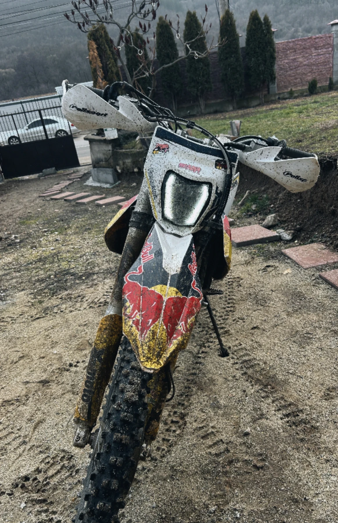 Husqvarna FE