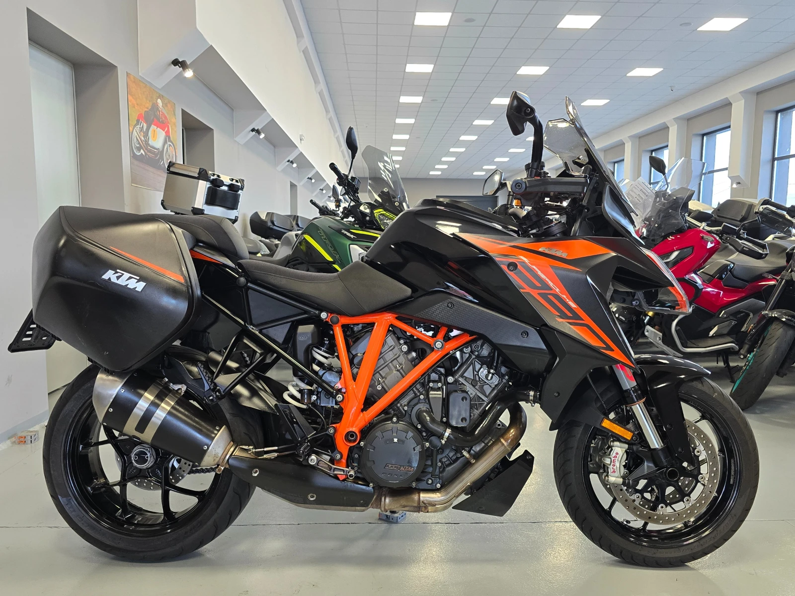 Ktm Super Duke 1290GT, ABS-TC, 2019�. | Mobile.bg � ����������� 2