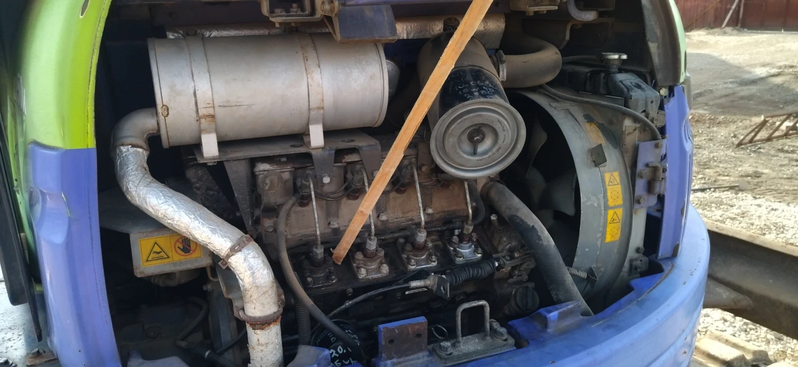  Akerman  50 AU | Mobile.bg   16