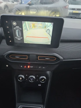 Dacia Sandero 1.0 TCe 90 Stop&Start EDC, снимка 10
